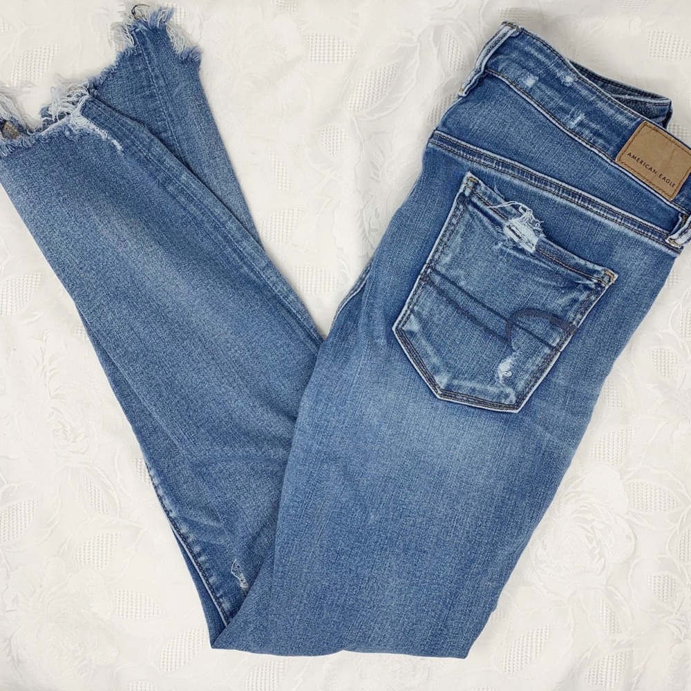 +American Eagle Next Level Stretch Jean Distressed